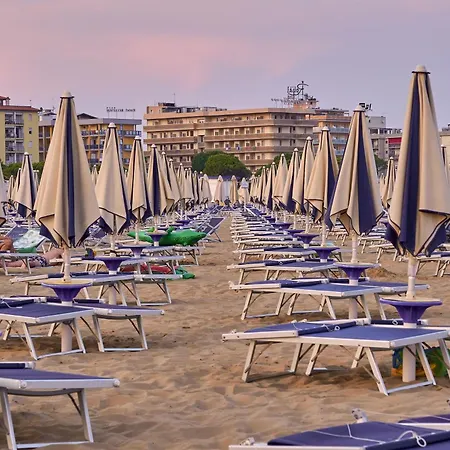 Cozy 150 Metres From The Appartement Bibione