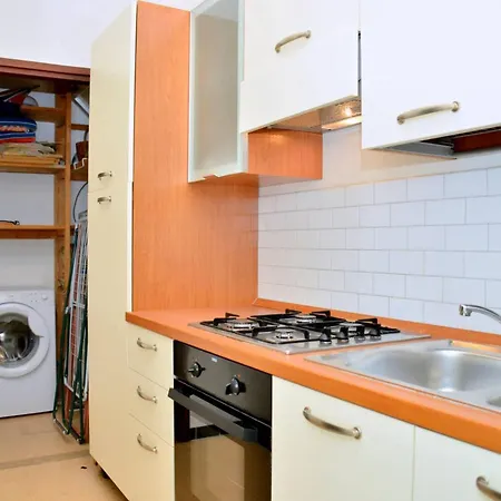 Apartment Semi-detached With Large Private Garden