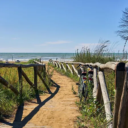 Semi-detached With Large Private Garden Apartment Bibione